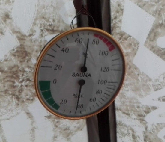 на уровне окна.jpg