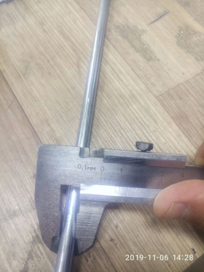 Вот такой пруток попался мне, но думаю можно и с арматурой попробовать.