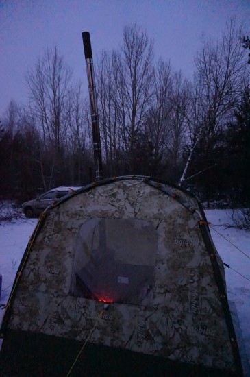 петля под растяжку под окно