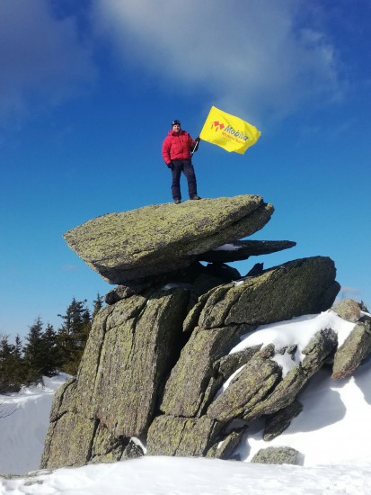 Скальный выступ "Кепка вождя" на Дальнем Таганае.