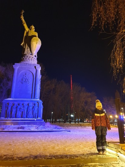 20210216_205944.jpg (329.75 КБ) 7847 просмотров Ночная прогулка с племянницей по городу :-)