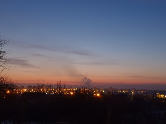 20210219_183833.jpg (133.01 КБ) 7847 просмотров Вид ночного города от бани