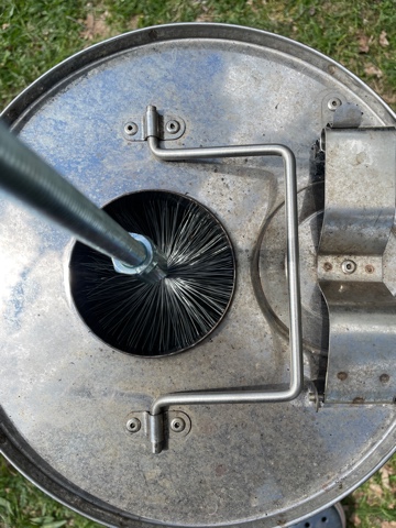 Тут я думал, как же теперь вытащить ее.