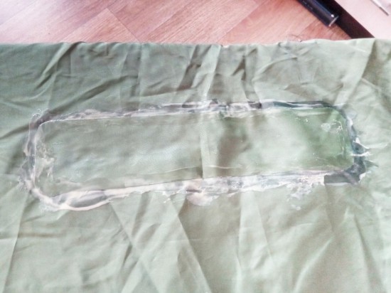 Наружная сторона тента уже с заплаткой